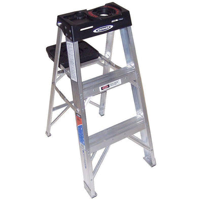 3 ft Aluminum Stepladder, 300 lb CapacityQuantumX Chargers