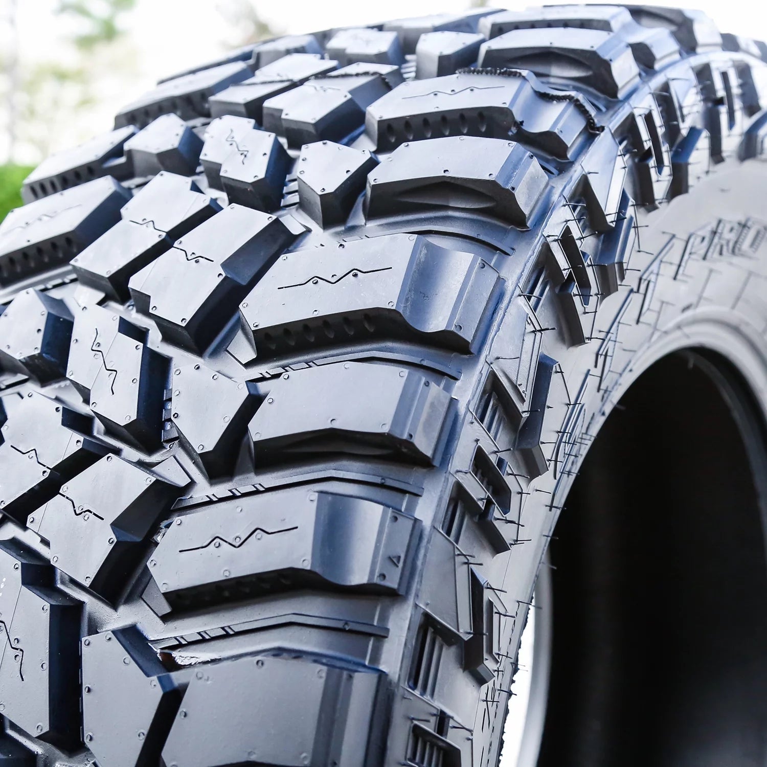 A pair of 2 (two) models of STT professional LT 35X12.50R20 121Q E (10 layers) off - road tires (MT/M/T type off - road tires)QuantumX Chargers