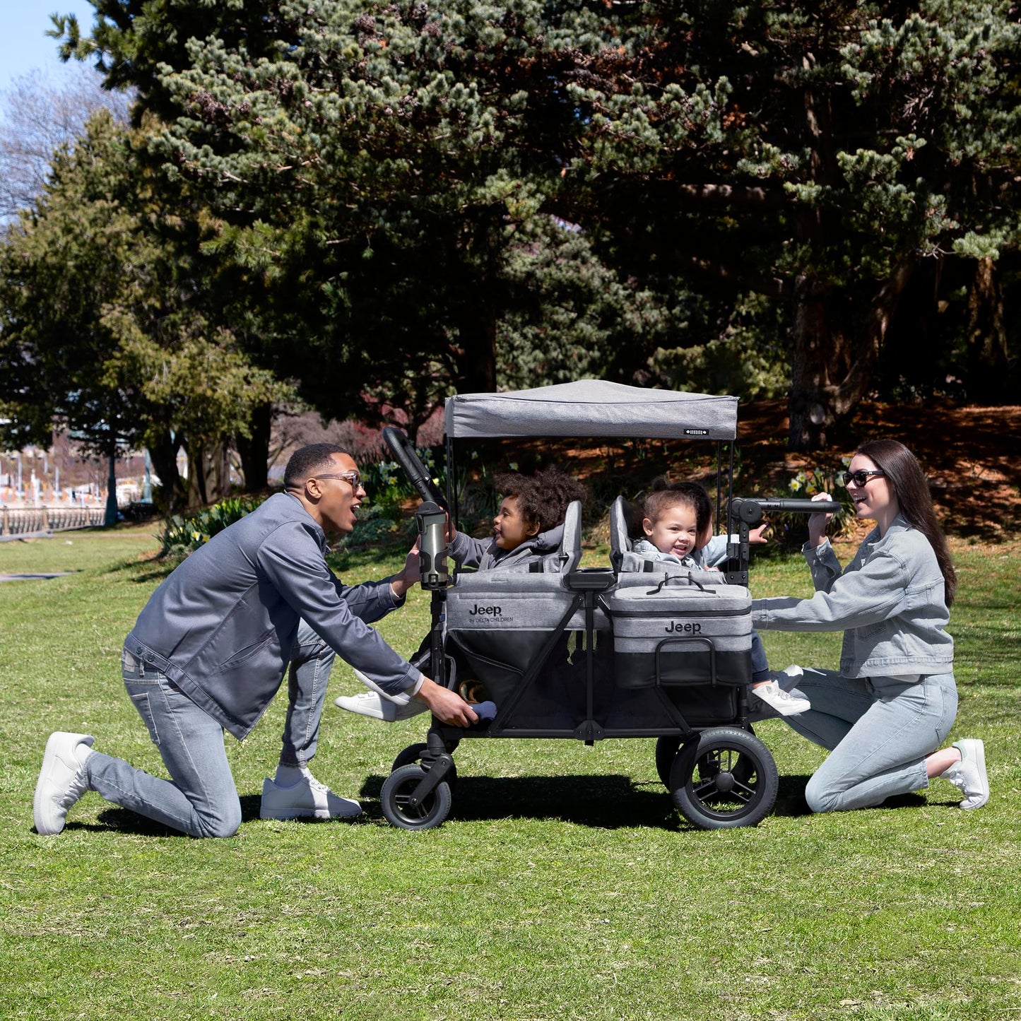 Wrangler Deluxe 4 Seater Stroller WagonQuantumX Chargers