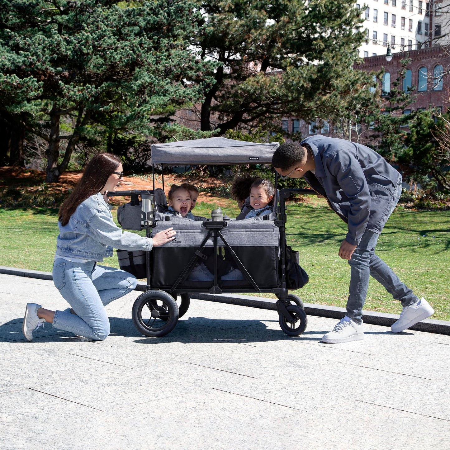 Wrangler Deluxe 4 Seater Stroller WagonQuantumX Chargers